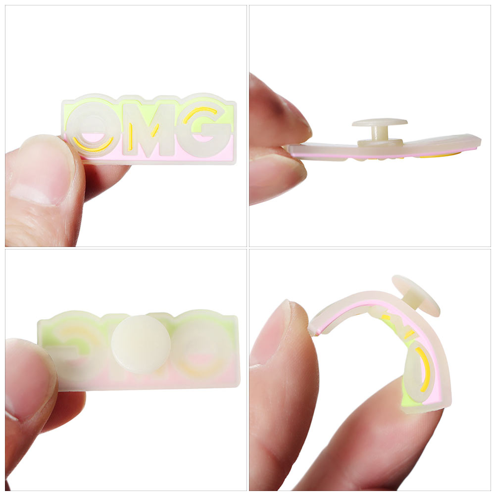 CHARMS Vòng Đeo Tay Bằng Nhựa Pvc Có Chữ &quot;Hello&quot; Phát Sáng Trong Tối Độc Đáo