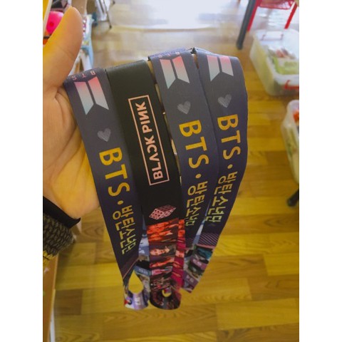 Dây treo Kpop BTS BlackBink