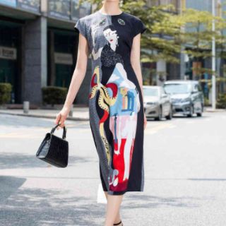 Đầm D&G họa tiết nổi