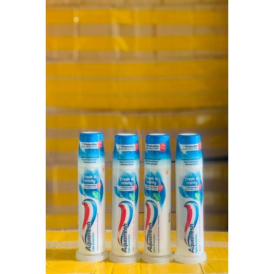 Kem đánh răng ống Aquafresh cho người lớn