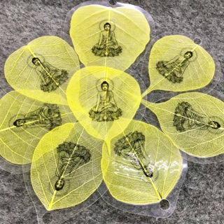 Lá bồ đề dát vàng in hình phật( màu vàng)