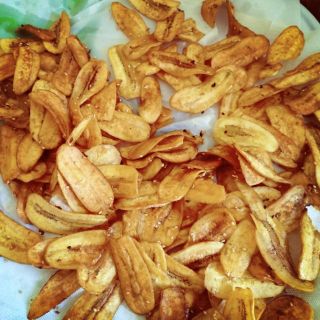 Chuối sấy bơ đường, mè ngon lạ miền tây