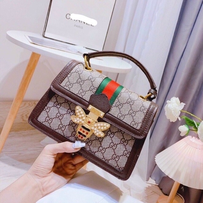 Túi đeo chéo thời trang ong G.CC mới ( Mã TGCO )