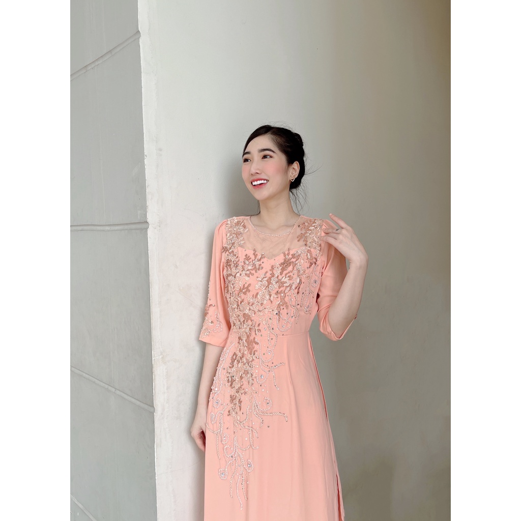 dạ hội đầm nữ, hàng thiết kế , trung niên dự tiệc, màu hồng dâu