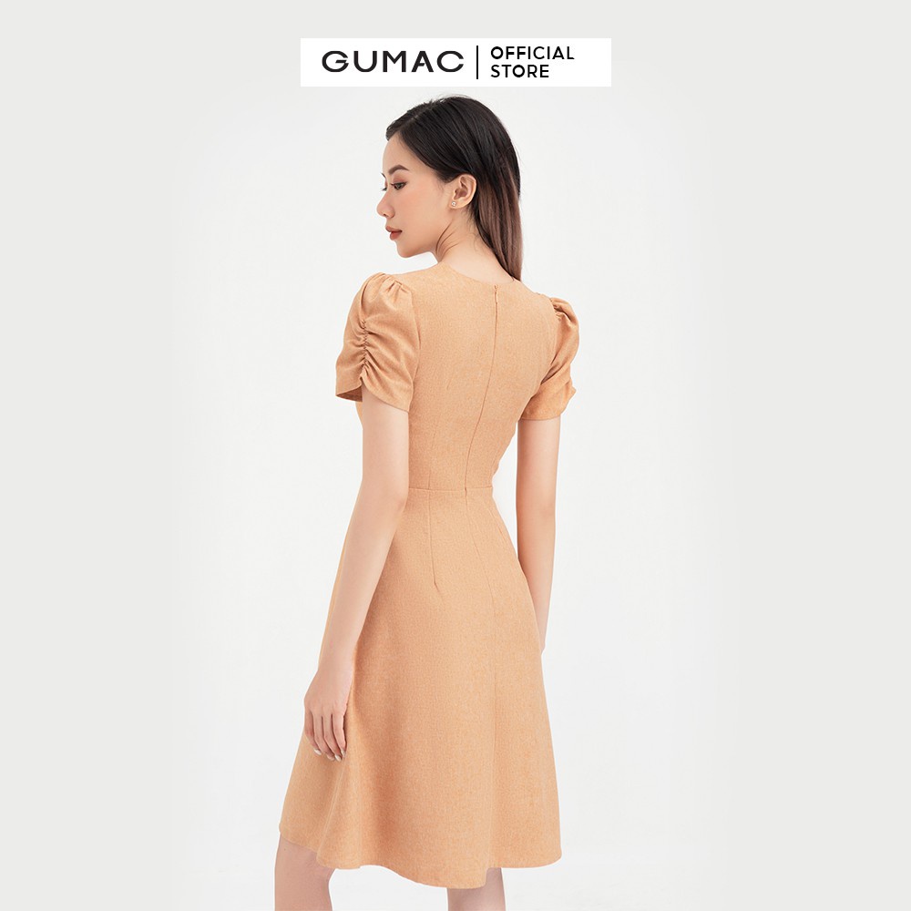 Đầm dáng ôm nữ nhún tay khoét cổ GUMAC thiết kế công sở DB441