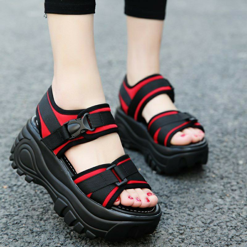 Sandal Nữ Đế Bánh Mỳ, Quai Chéo Khóa Móc