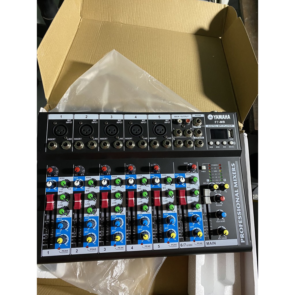 Mixer F7 YAMAHA USB . Tích Hợp Đèn LED Hiển Thị , Chất Âm Cực Hay , Tích Hợp 5 Cổng Cắm Mic . Bảo Hành 12 Tháng