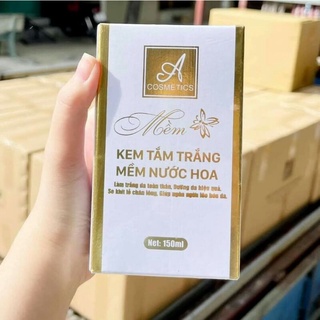 Kem tắm trắng mềm nước hoa