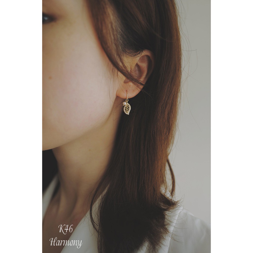 Khuyên tai nữ bạc dài mạ vàng mặt lá đính hạt trai nhân tạo cực xinh, sang chảnh | HARMONY ACCESSORIES K46