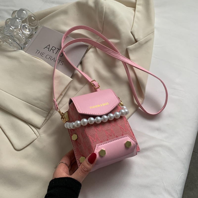 Túi đeo vai đựng điện thoại hình vuông đính ngọc trai thời trang mùa thu 2021