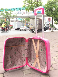 Vali trẻ em