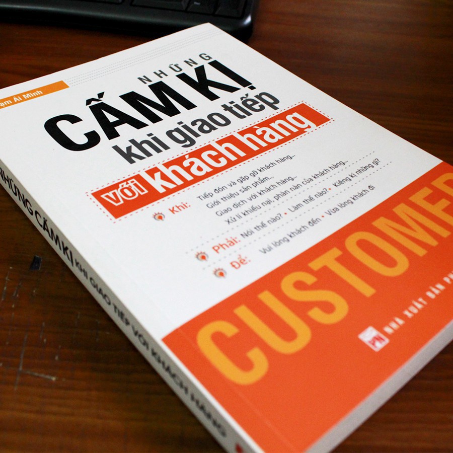 Sách: Những Cấm Kị Khi Giao Tiếp Với Khách Hàng - Tái Bản Tặng Kèm Bookmark