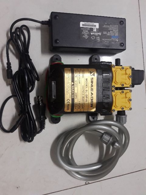 Bơm mini 12v phun thuốc , phun sương , rửa máy lạnh