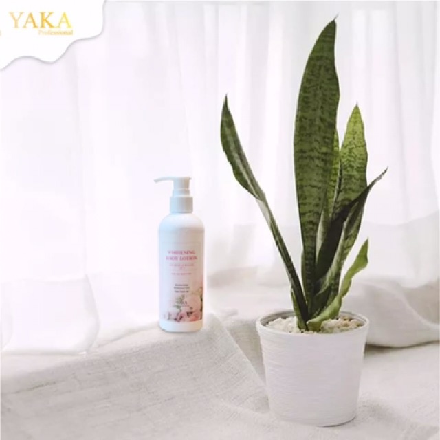DƯỠNG THỂ LÀM TRẮNG DA TỨC THÌ YAKA WHITENING BODY LOTION