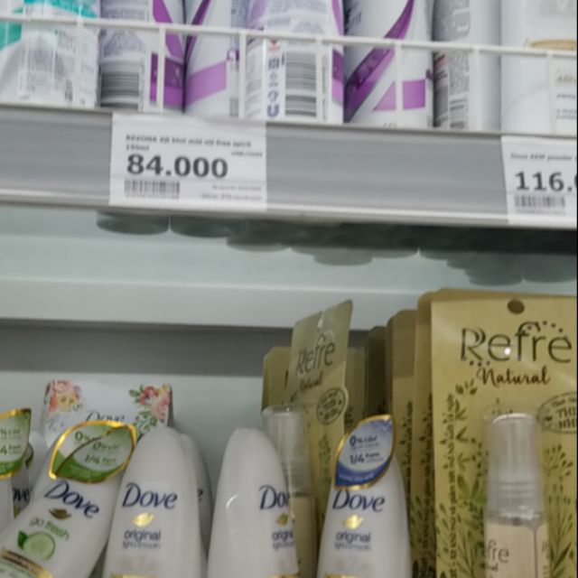 Xịt khoáng cho.cơ thể thêm thơm mát trong trời nóng bức.của mùa hè. Có các mùi khác nhau tùy thuộc vào sở thích mỗi nguo