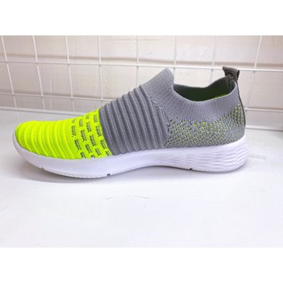 Giày lười dành cho trẻ em