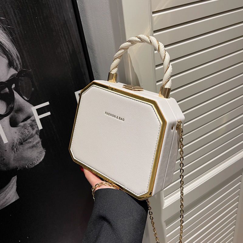 Túi Hộp Đeo Chéo Dây Xích Thời Trang Cao Cấp Dành Cho Nữ