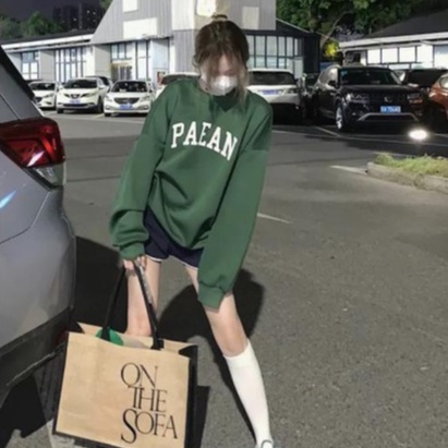 Áo sweater mỏng nhẹ kiểu dáng chui đầu rộng rãi phong cách đường phố retro cổ điển kiểu Mỹ cá tính cho nữ