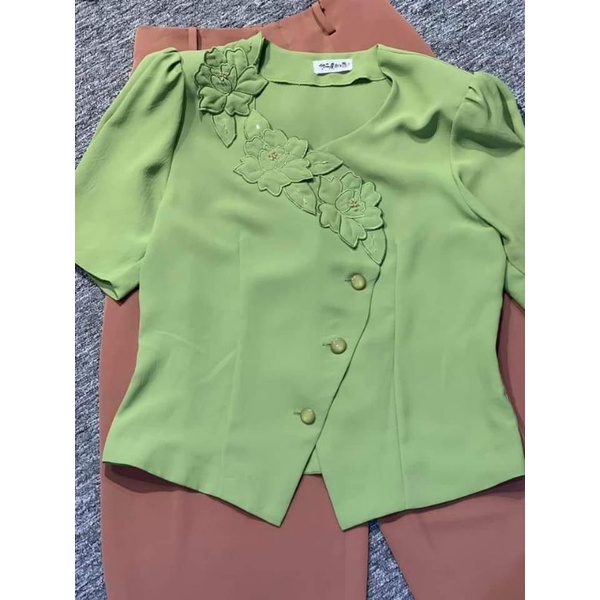 Áo Vintage màu xanh lá - hàng si