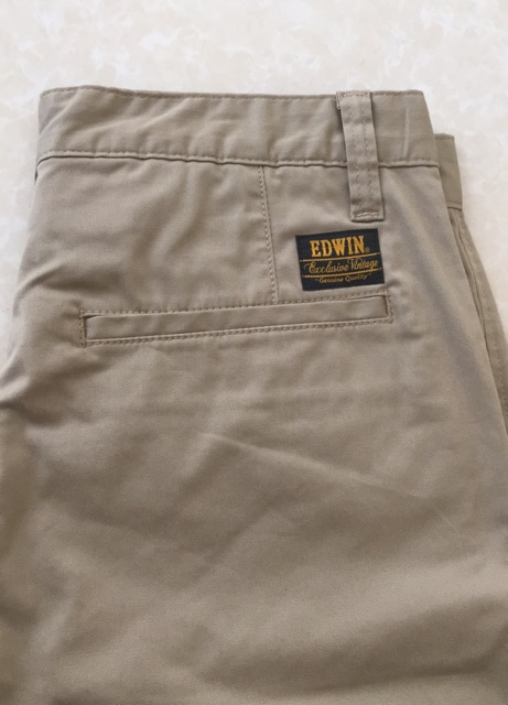 Khaki ngố Edwin