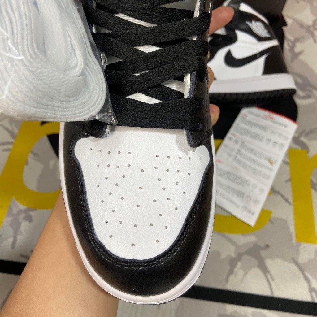 Giày jordan cổ cao đen trắng, giày jordan 1 high panda chuẩn S.cấp full phụ kiện