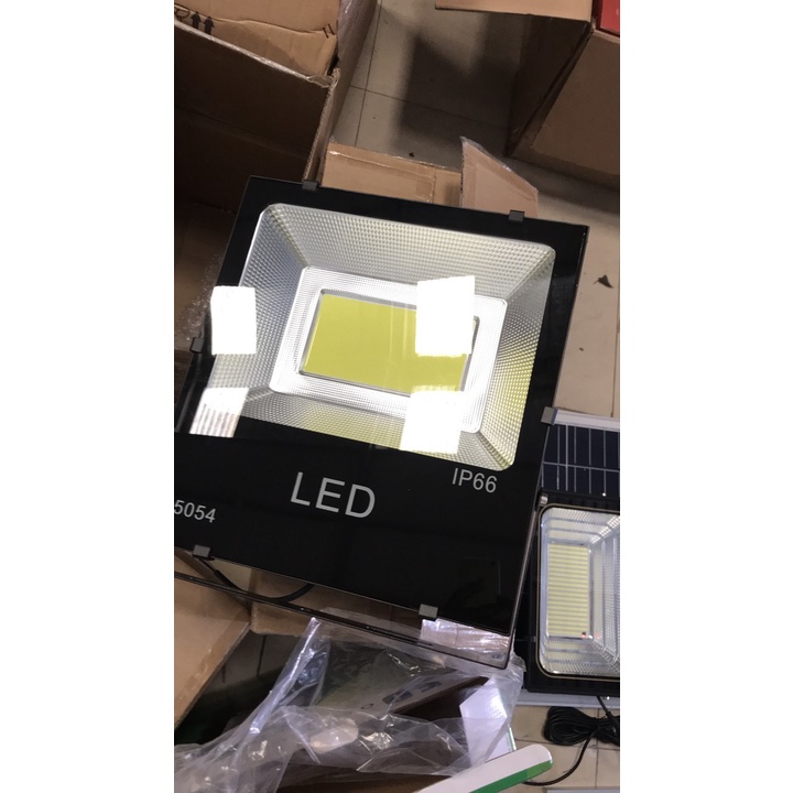 Đèn Pha Led Chíp COB  50w-200w ngoài trời IP 65,66 chống nước ánh sáng trắng vàng bh 2 năm