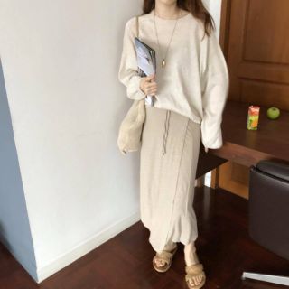 Áo len tay bồng - freesize (trắng/kem)