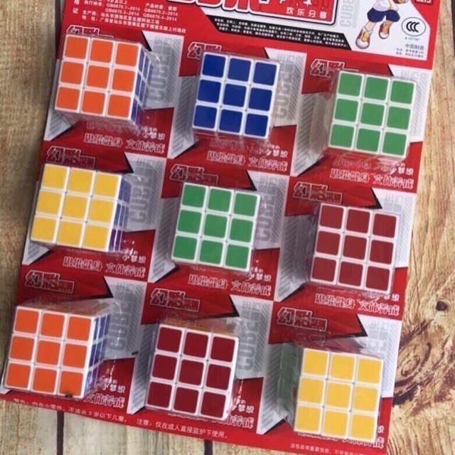 Rubik 3x3 loại phát sáng giá từ 15k.