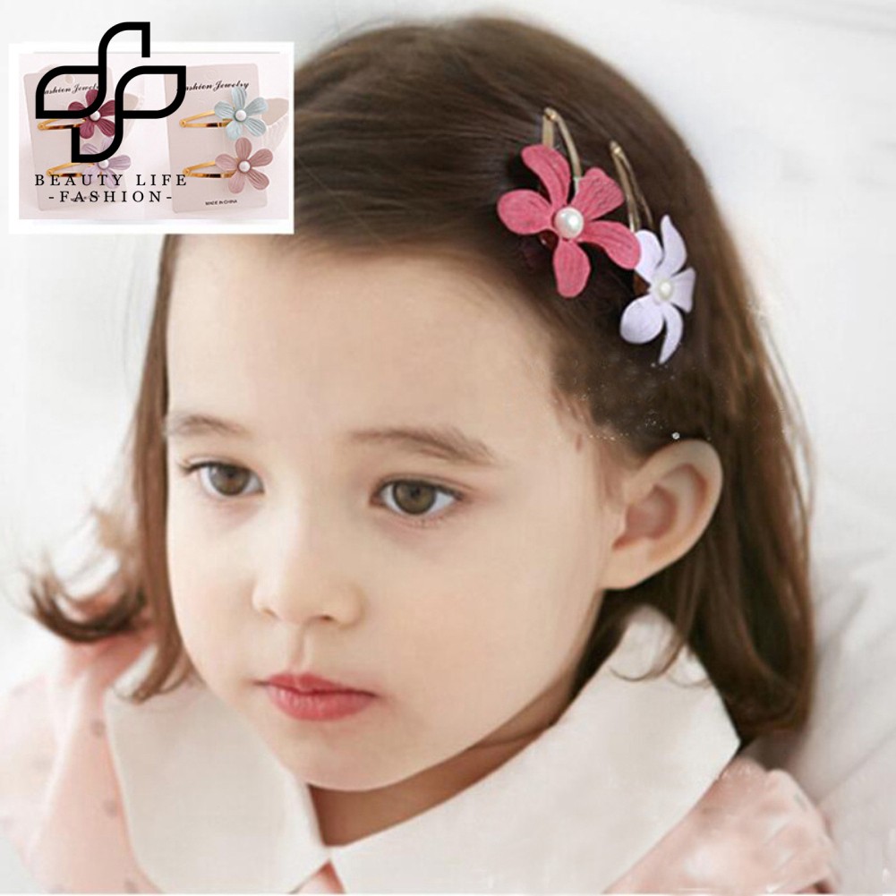 Set 2 Kẹp Tóc Hình Cánh Hoa Đính Hạt Giả Ngọc Trai