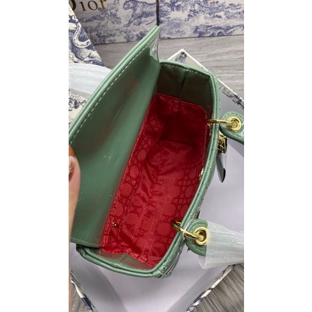 Túi xách nữ đeo chéo  lady 5 ô khoá vàng da bóng dây đeo bản to fullbox có hộp