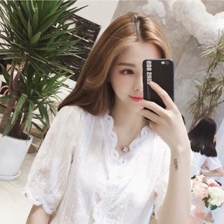 Áo sơ mi trắng