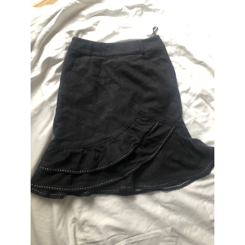 Chân váy vạt chéo