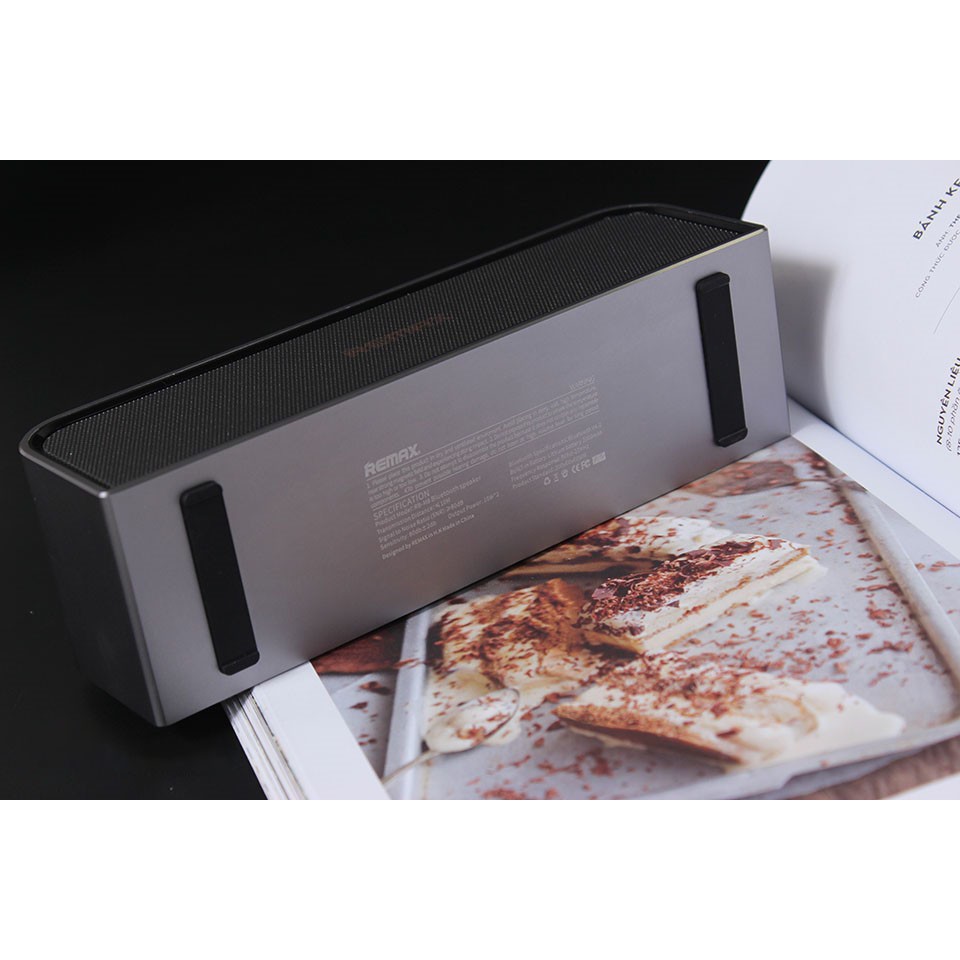 Loa Remax Bluetooth cao cấp RB-M8