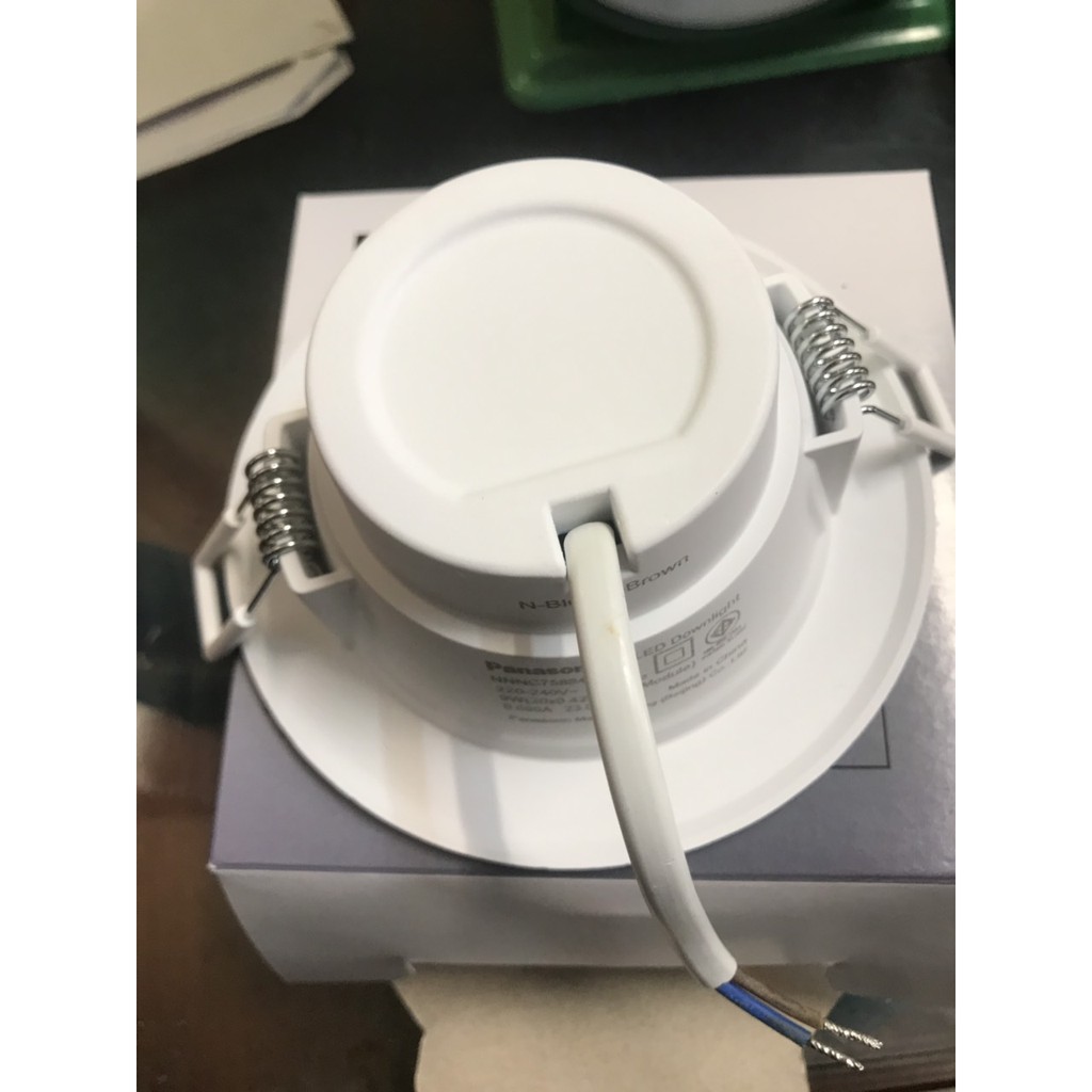 Đèn Led Âm Trần Panasonic 9W phi 95mm Ánh Sáng Vàng