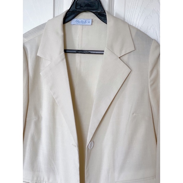 Áo blazer của Bleubird
