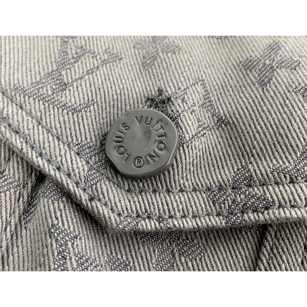 Áo khoác denim jacquard in đầy đủ logo Louis Vuitton LV cao cấp