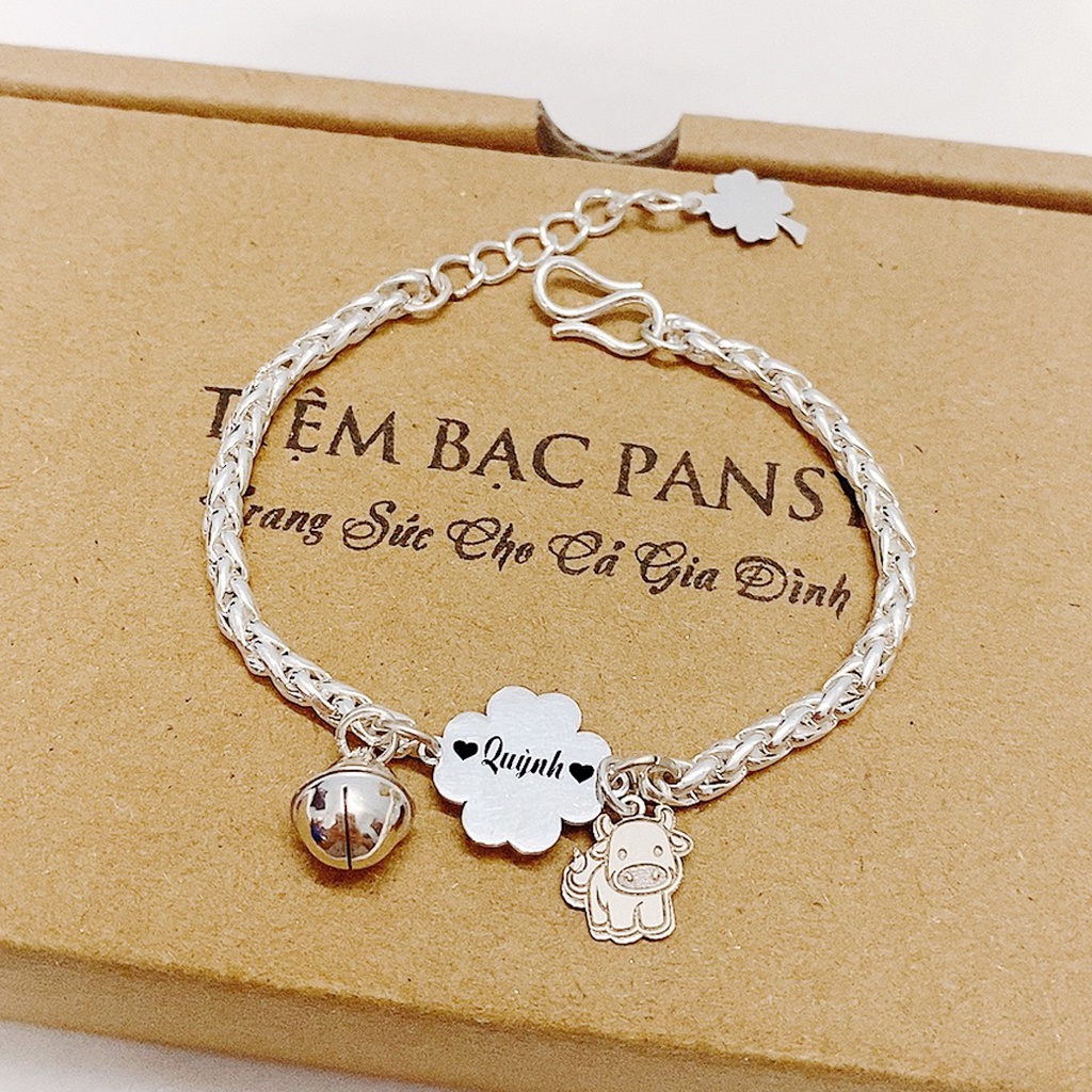 Vòng lắc bạc trẻ em PANSY mặt cỏ 4 lá khắc chữ theo yêu cầu