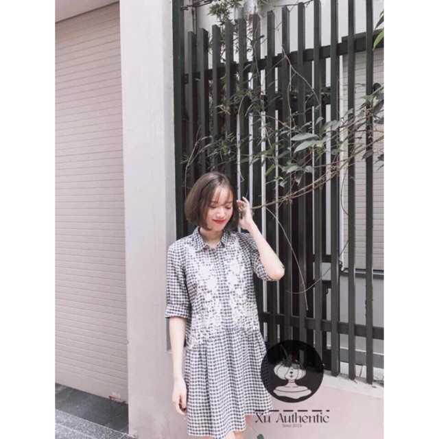 Váy thô kẻ thêu hoa chân cá