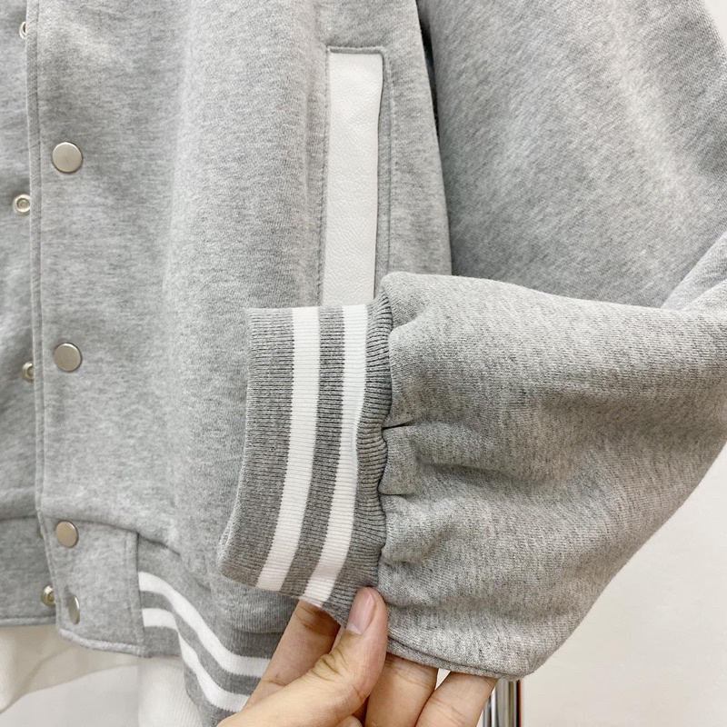 ÁO KHOÁC BOMBER PHỐI NỈ TAY VIỀN XÁM