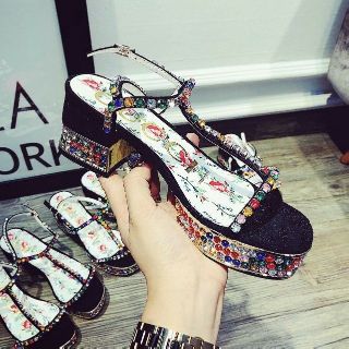 Sandal hồ ngọc hà đá màu hàng qc fullbox