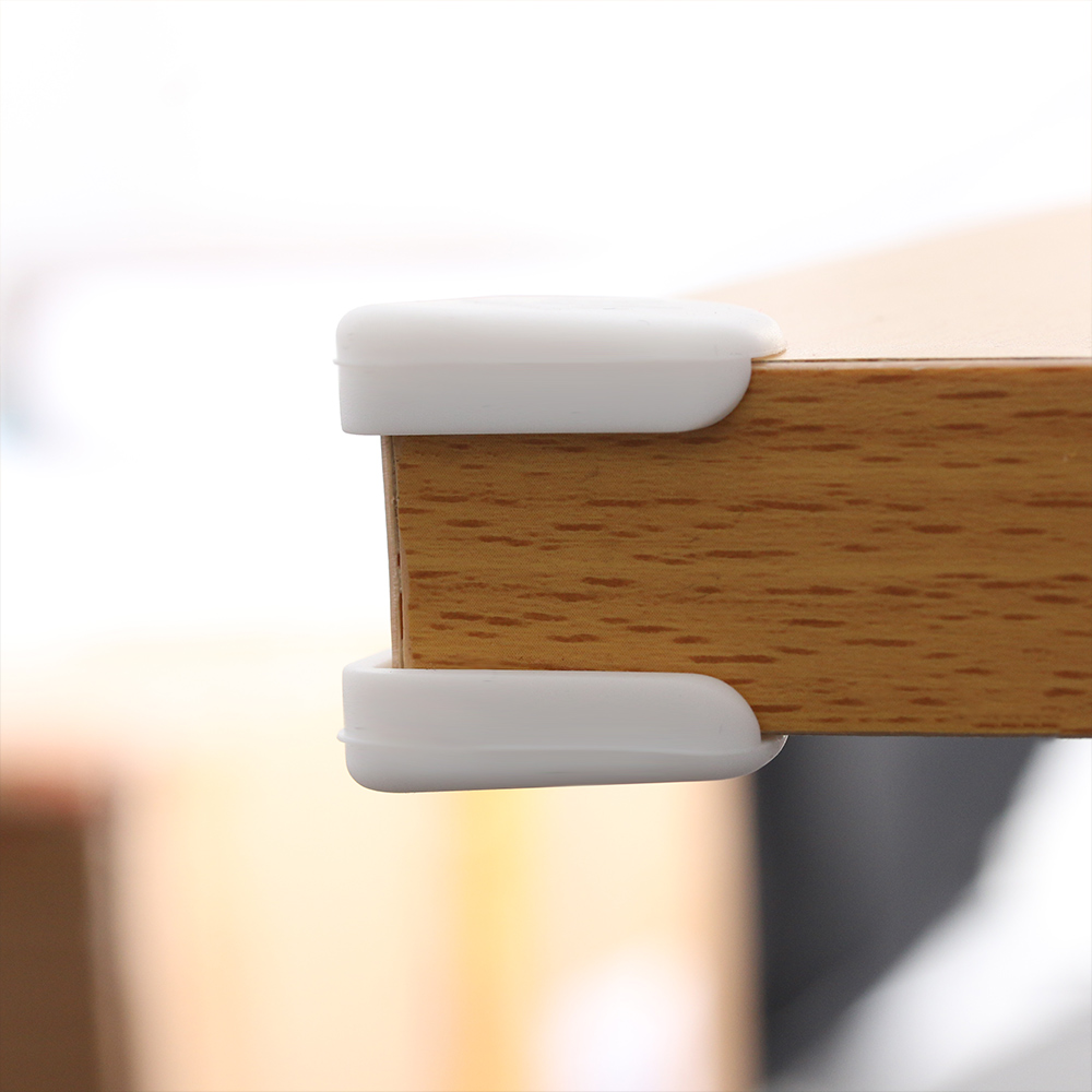 1/ 4 Miếng Dán Góc Bàn Bảo Vệ An Toàn Cho Bé