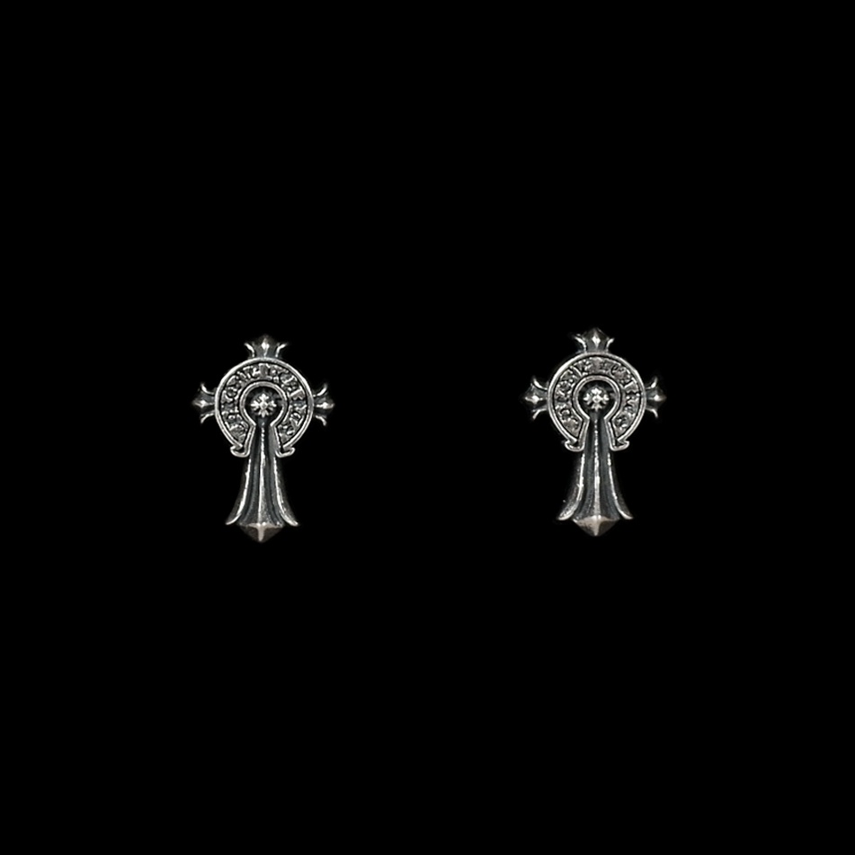 Khuyên tai Chrome Heart Gia Công Bạc Thái S925 Cao Cấp Tinh Xảo Kèm Hộp