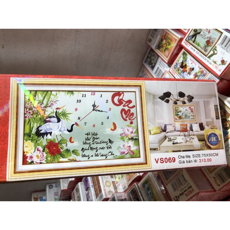 Tranh Đính Đá-Tranh Thêu Đồng Hồ Cha Mẹ Vs069,Lv3454
