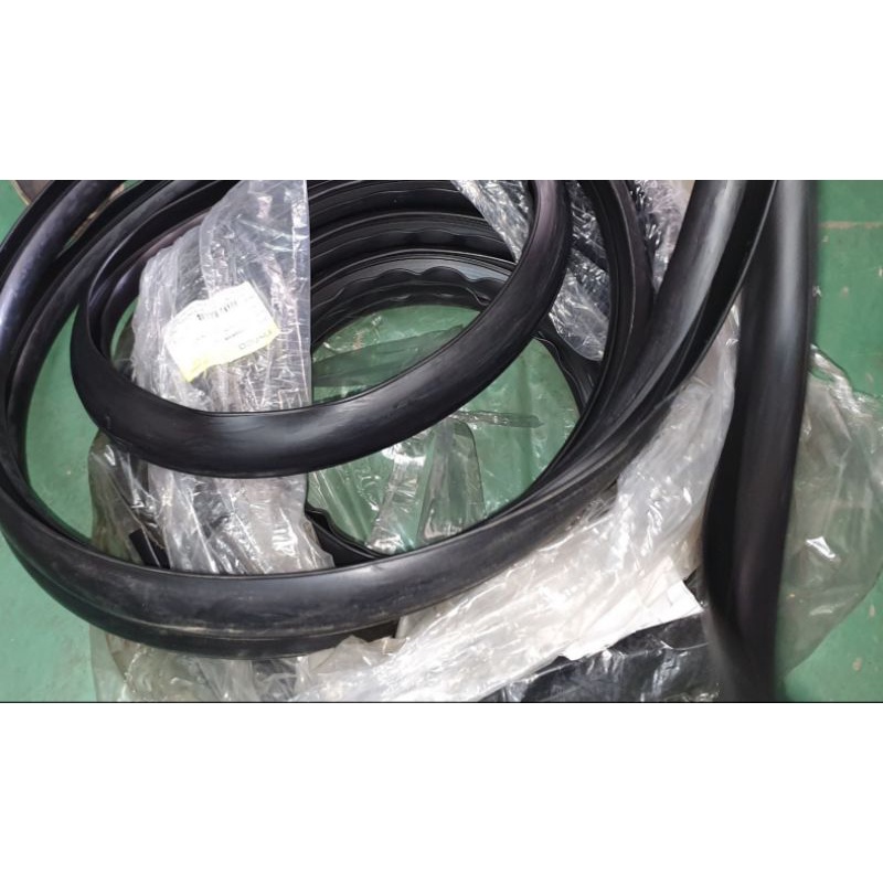 1 Mét Roong cửa thùng xe Tải