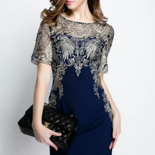 Đầm body thêu sang trọng