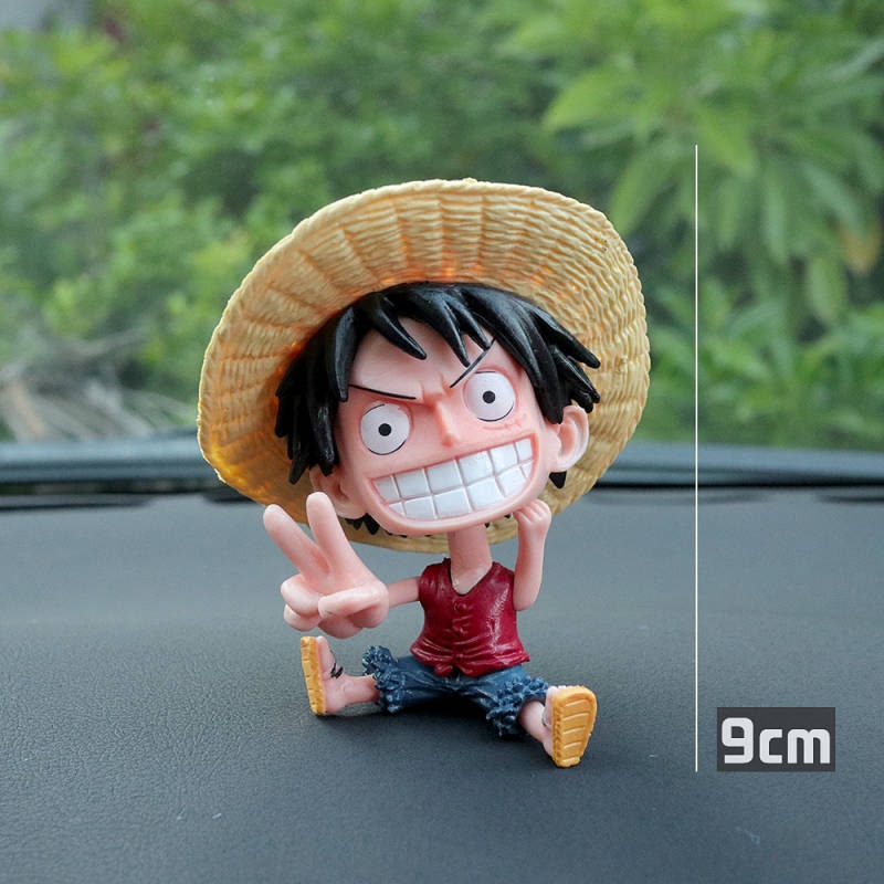 Mô hình nhân vật anime one piece trang trí xe ô tô