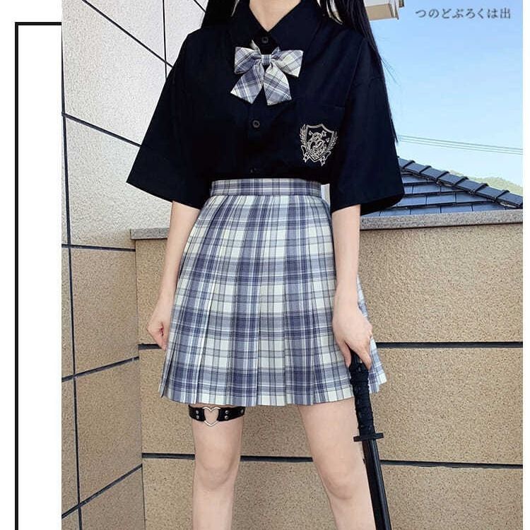 Áo sơ mi nữ ngắn tay dáng rộng màu đen phong cách Hàn Quốc