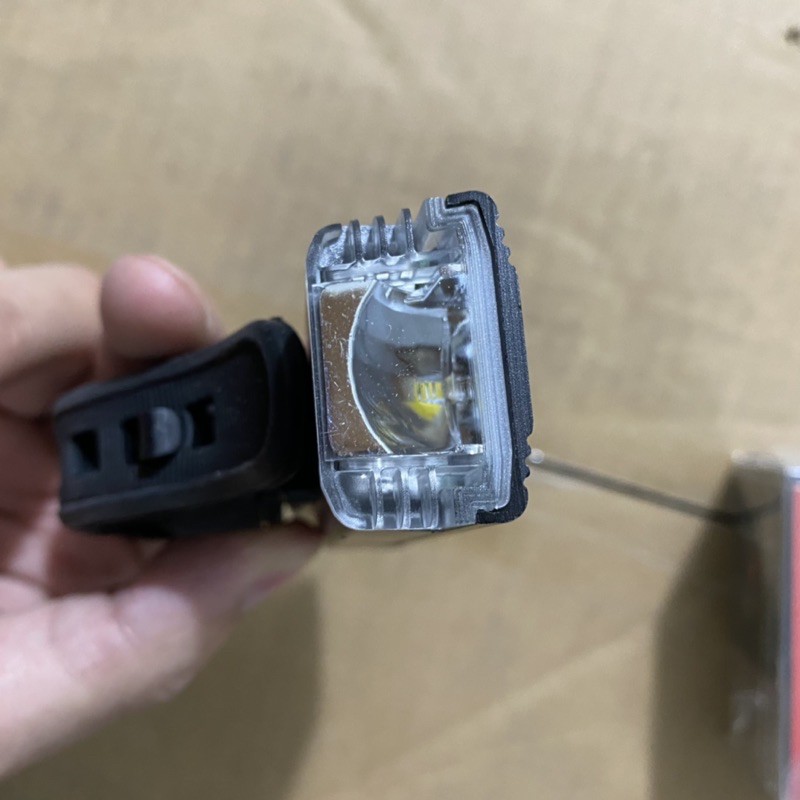 Đèn kết hợp Còi xe đạp HJ-062 300 lumen