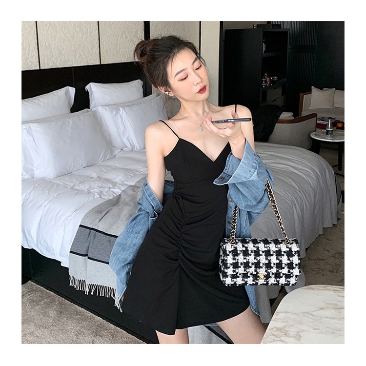 Váy 2 dây body đen nhún eo sexy chất liệu mềm mại | BigBuy360 - bigbuy360.vn