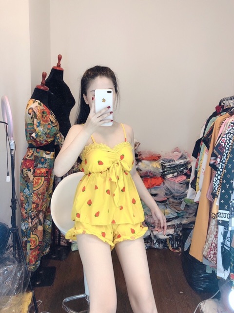 [SALE 20%] Đồ bộ trái dâu phối ren có mút | BigBuy360 - bigbuy360.vn